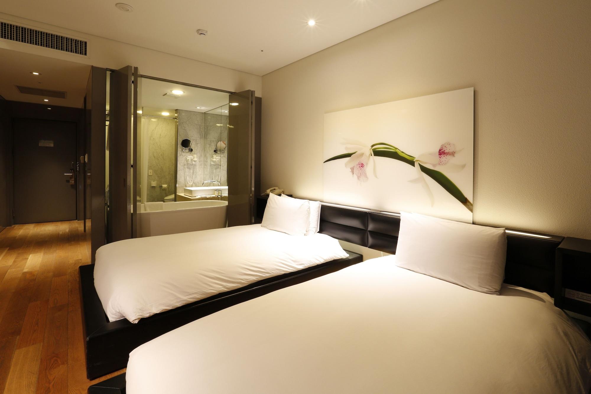 Grand Mercure Ambassador Changwon Esterno foto