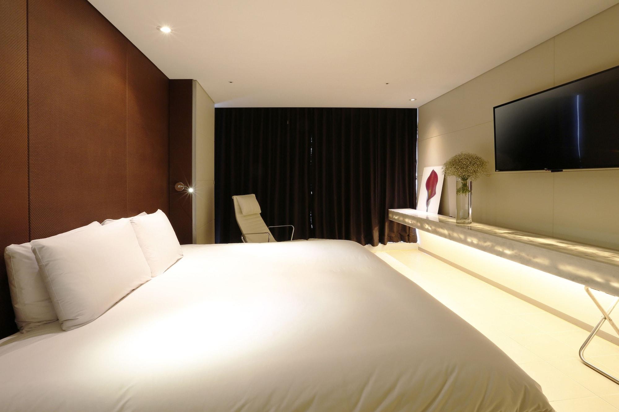 Grand Mercure Ambassador Changwon Esterno foto
