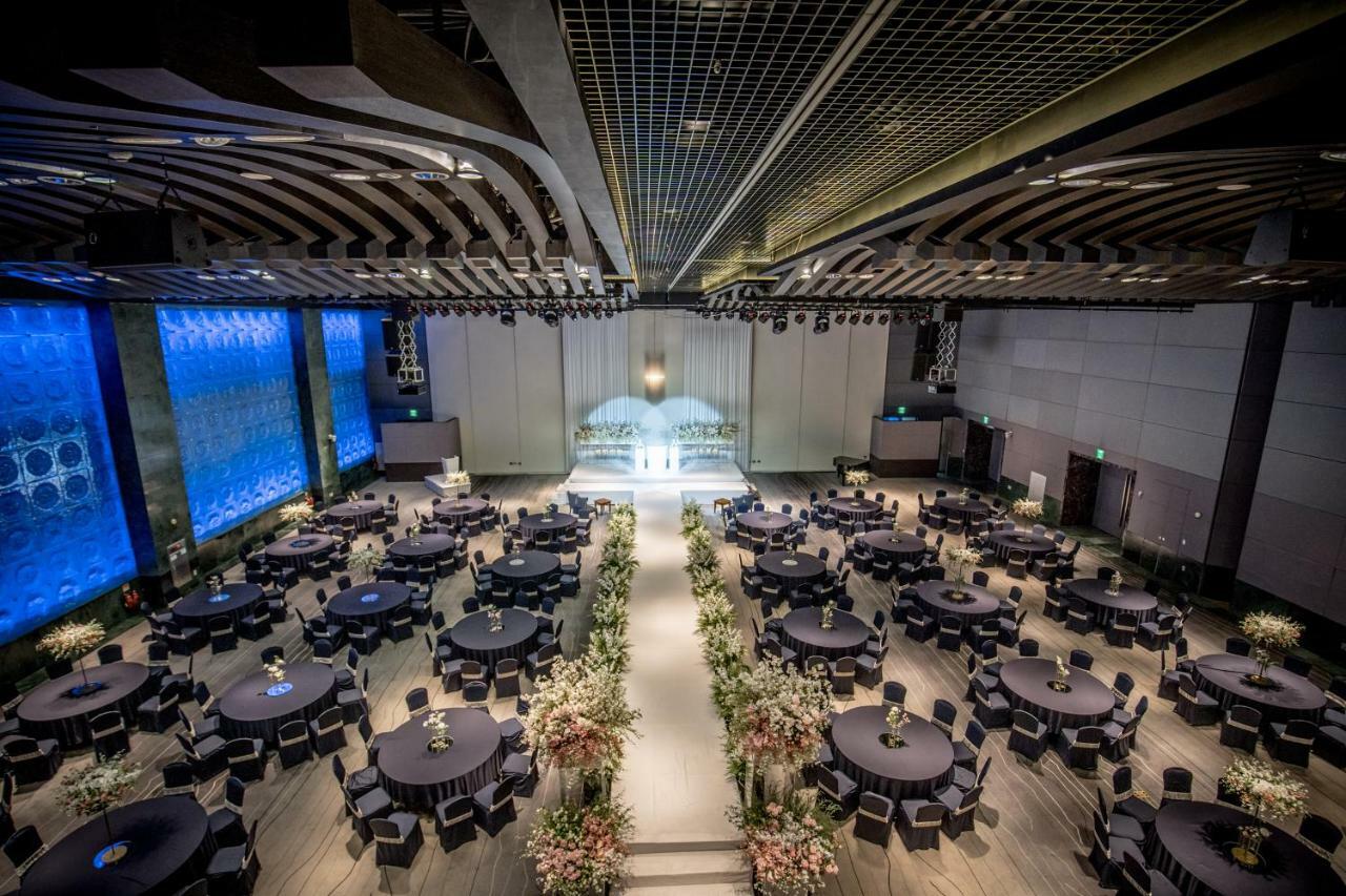 Grand Mercure Ambassador Changwon Esterno foto